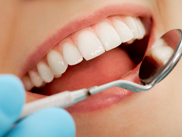 Цель пародонтолога – вернуть здоровый вид зубам
