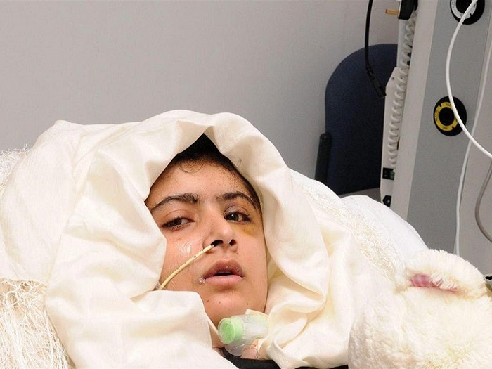 Малала в больнице